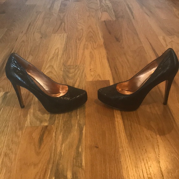 BGBG Pumps - Picture 3 of 4